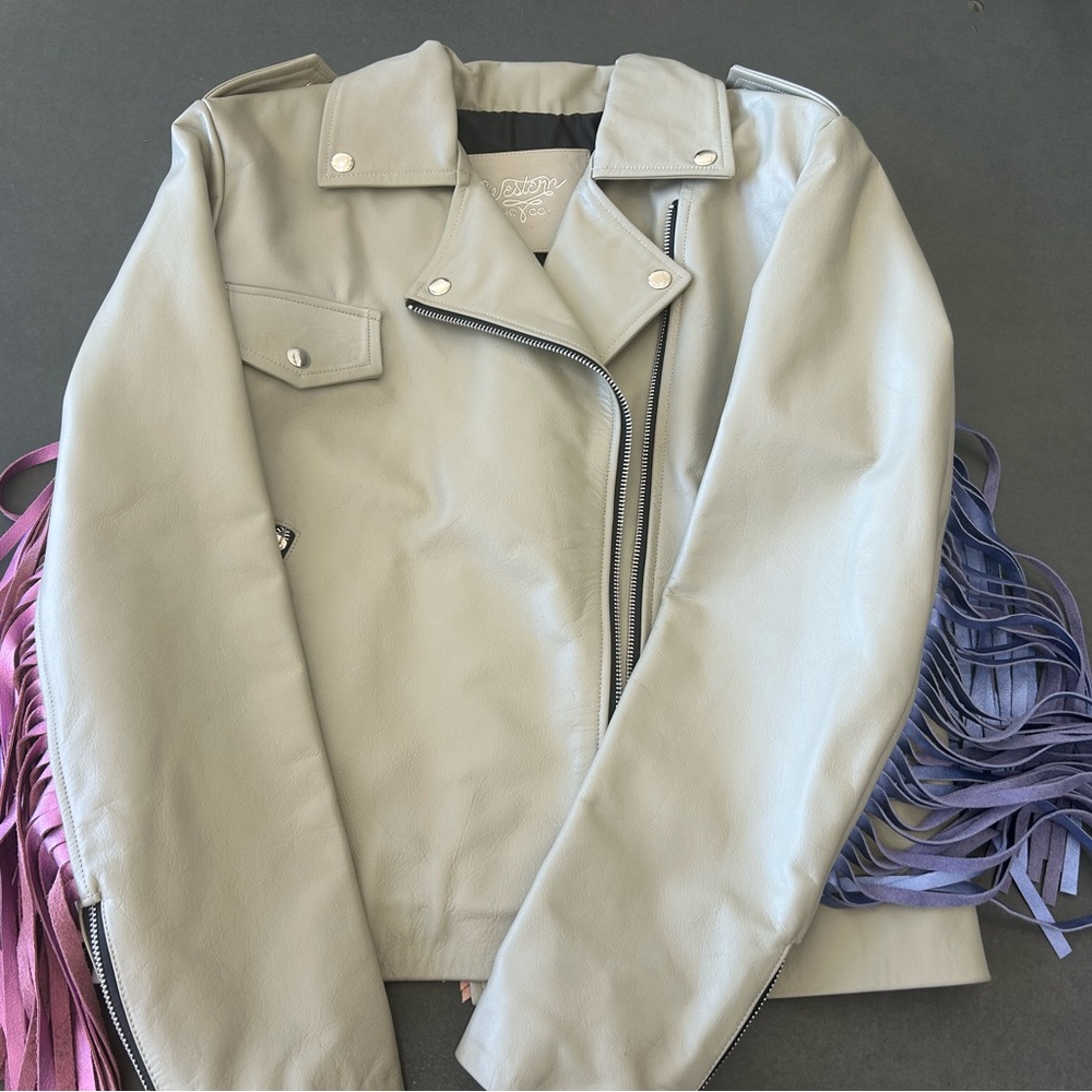 Chic crème Leather Jacket with Fringe